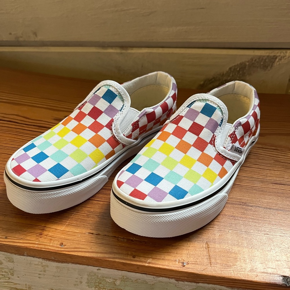 Vans rainbow checkerboard slip-on sneakers shoes kids size 11 BRAND NEW